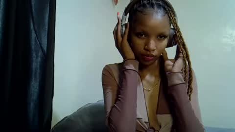 petite_melinda online show from 07.13.26