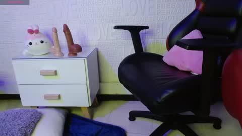 Melody online show from 04.17.26