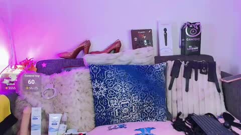 petite_pepper18 online show from 04.22.26