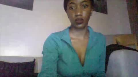 petite_princes online show from 09.28.25