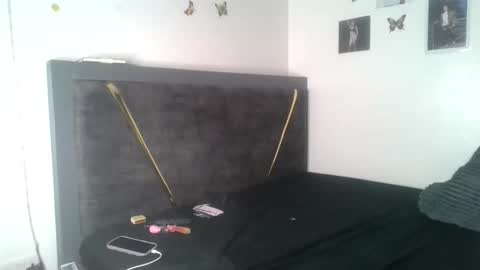 petite_queen69 online show from 05.27.26
