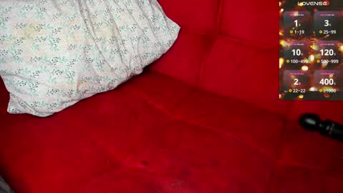 Snapshot of petitemuse chatting on 03.02.25 diana fansly petitemuse online show from 03.02.25