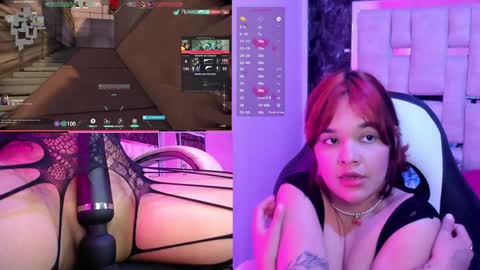 Snapshot of petitesally_ chatting on 01.10.25 Sally online show from 01.10.25