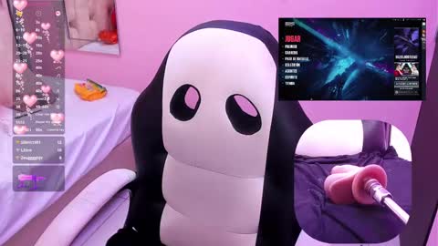 Snapshot of petitesally_ chatting on 02.23.25 Sally online show from 02.23.25