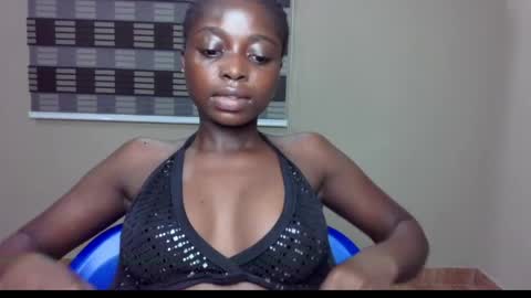 petitexxebony online show from 06.08.26
