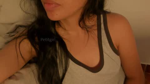 Snapshot of petitgirl_ chatting on 03.05.25  J A S S  online show from 03.05.25