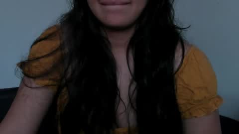 Snapshot of petitgirl_ chatting on 04.30.26 J A S S online show from 04.30.26