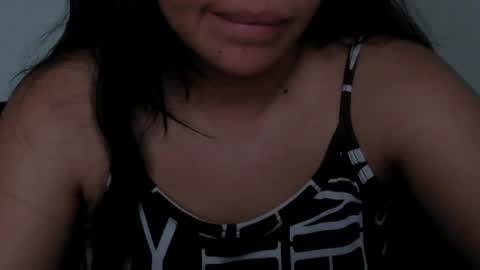 Snapshot of petitgirl_ chatting on 05.28.26 J A S S online show from 05.28.26