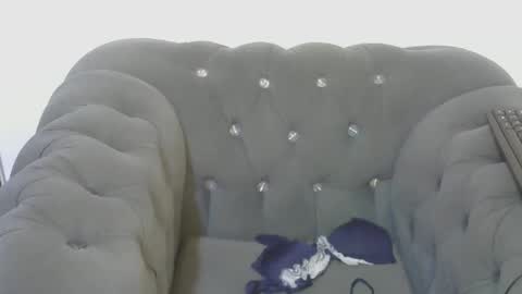 petitpearl online show from 02.14.25