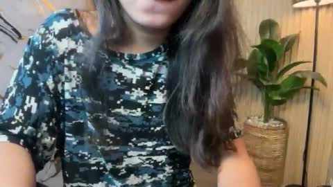 Snapshot of petrova_karla chatting on 06.04.26 Ur Sexy Karla online show from 06.04.26