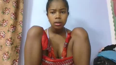 Snapshot of phania185885 chatting on 03.29.26 phania185885 online show from 03.29.26