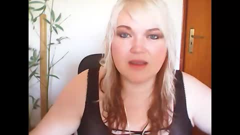 Snapshot of phatpcat73 chatting on 04.03.26 phatpcat73 online show from 04.03.26