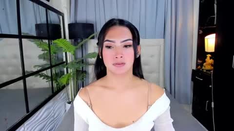 Snapshot of phenomenal_ivy chatting on 06.10.26 phenomenal_ivy online show from 06.10.26