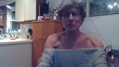 Snapshot of phillipa1023 chatting on 03.06.25 phillipa online show from 03.06.25