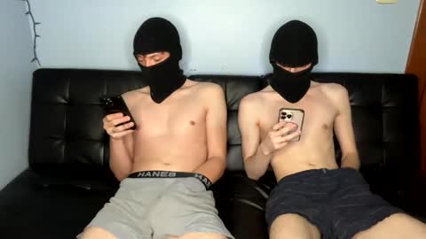 Snapshot of phoenixxtate chatting on 04.04.26 phoenixxtate online show from 04.04.26