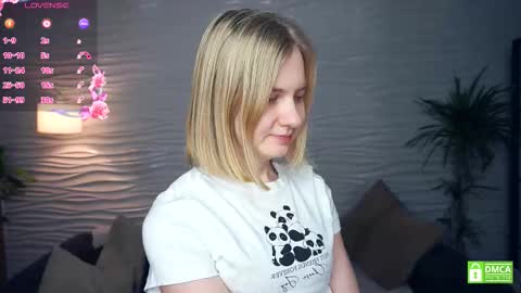 Hann G. Jones online show from 12.18.25