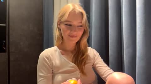 Snapshot of piastonesifer chatting on 07.23.26 Kristie online show from 07.23.26