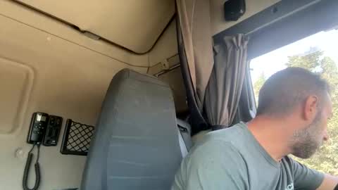 pierotu online show from 09.17.25