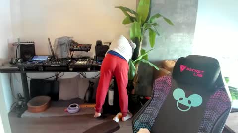 Pierre Fitch online show from 02.26.25