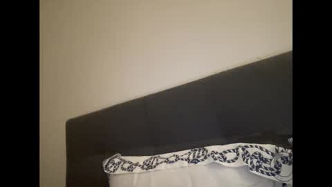 Snapshot of pierrot462900 chatting on 01.28.25 pierrot462900 online show from 01.28.25