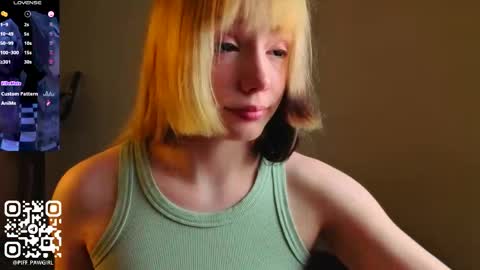 Snapshot of piff_pawgirl chatting on 05.19.26 Mia or ur fav booty P online show from 05.19.26