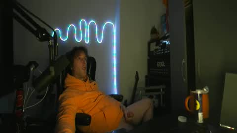 Snapshot of pigeon333 chatting on 10.30.25 pigeon333 online show from 10.30.25