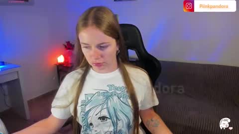 PiinkPandora online show from 09.26.25
