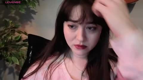PilloGoddess online show from 04.04.26