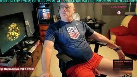 Snapshot of pilot_dave_69 chatting on 09.23.25 Dave online show from 09.23.25