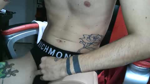 Snapshot of pils001 chatting on 09.12.25 Pils online show from 09.12.25