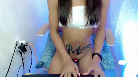 Snapshot of pinay_alexa chatting on 01.13.25 alexa online show from 01.13.25