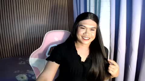 Snapshot of pinay_chloex chatting on 07.04.26 CHLOE online show from 07.04.26
