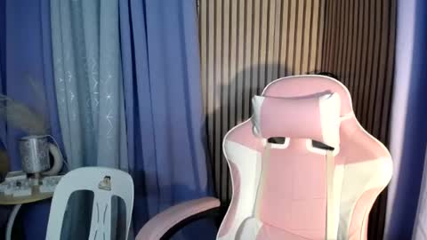 Snapshot of pinay_chloex chatting on 07.19.26 CHLOE online show from 07.19.26