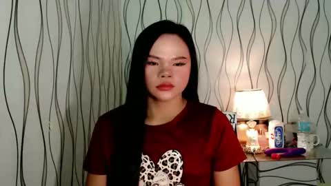 Snapshot of pinay_desires chatting on 01.12.26 Th1nOnlyVans pinay online show from 01.12.26