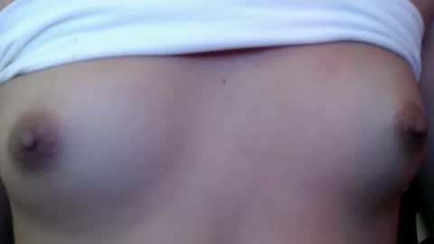 Snapshot of pinay_julia chatting on 11.03.25 Julia rain online show from 11.03.25