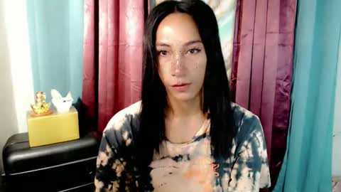 Snapshot of pinay_lucy chatting on 10.16.25 lucyLove online show from 10.16.25