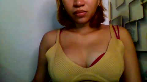 Snapshot of pinaybeauty_25 chatting on 09.16.25 im jane online show from 09.16.25