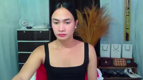 Snapshot of pinaycutie_jilian chatting on 10.07.25 jilian  online show from 10.07.25