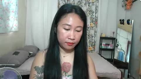 Snapshot of pinayhotty_yumie chatting on 06.13.26 yumie online show from 06.13.26
