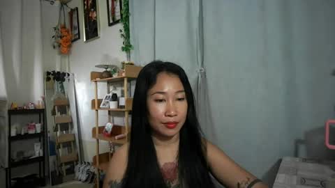Snapshot of pinayhotty_yumie chatting on 07.29.26 yumie online show from 07.29.26