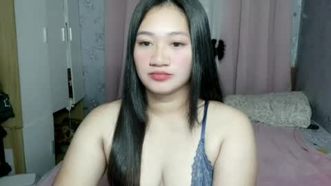 pinaykristine online show from 07.25.26