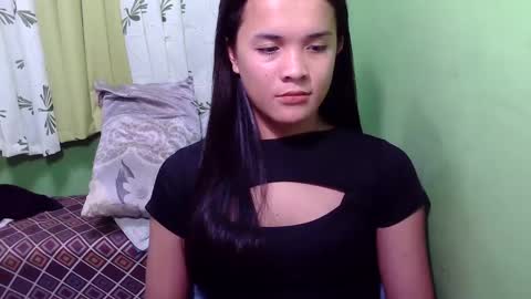 pinaymorena_rhowe online show from 12.05.24