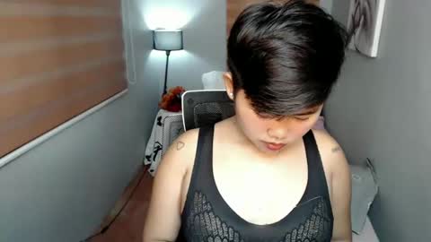 Lyn the Lesbian online show from 01.09.25