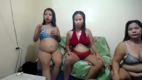 Snapshot of pinaysquirtpussy chatting on 06.29.26 pinaysquirtpussy online show from 06.29.26