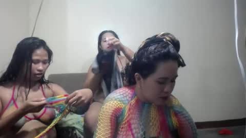 Snapshot of pinaysquirtpussy chatting on 07.27.26 pinaysquirtpussy online show from 07.27.26