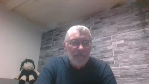 Snapshot of pinholder chatting on 10.30.25 Michael online show from 10.30.25