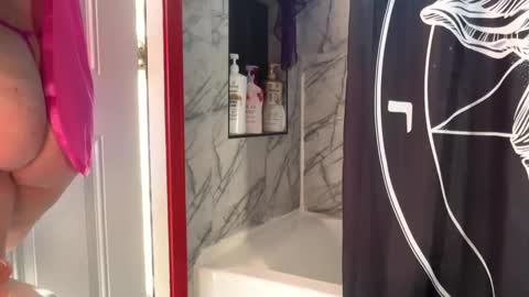 Snapshot of pinkcandi333 chatting on 02.18.26 pinkcandi333 online show from 02.18.26