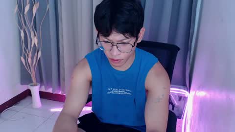 Snapshot of pinkcock_froi chatting on 06.10.26 froi online show from 06.10.26