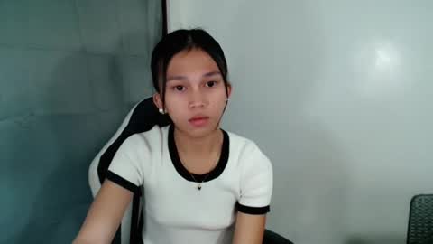Snapshot of pinkdollbaby_ chatting on 05.28.26 pinkdollbaby_ online show from 05.28.26