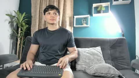 pinksmile_1 online show from 04.14.26